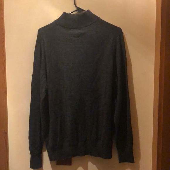 Tyler Campbell Sweater - Picture 2 of 3